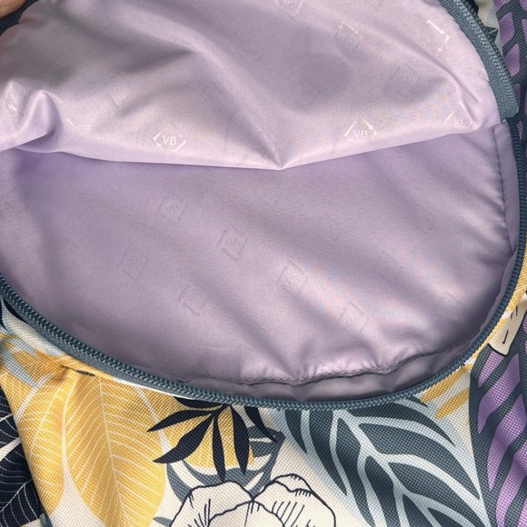 Vera Bradley Lighten Up Essential Compact Backpack Palm Floral NWT 12.5" x 12.5" - Picture 5 of 8